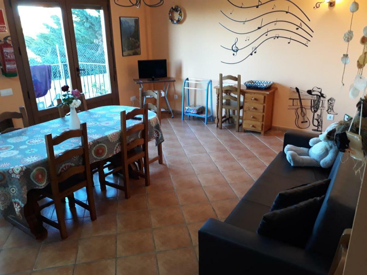 Vivienda Turistica San Martin Apartment Sotes Exterior photo